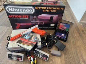 Vintage 1985 Nintendo NES Action Set Bundle+Retro Scaler2x+7 Games+Poster