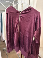 NEW Velour Hoodie  Jogger Tracksuit Set By Felina Size L  M0177