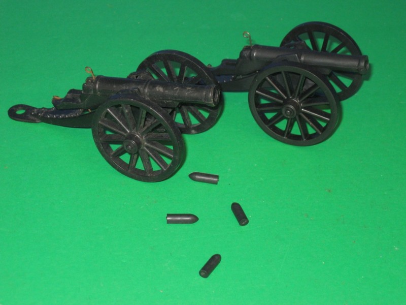 Vintage Marx ACW Hard Plastic Shooting Canons With Shells