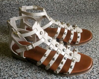 Vince Camuto Krebelis Womens Leather Sandals Studded Gladiator Ivory Shoes  Sz 6M