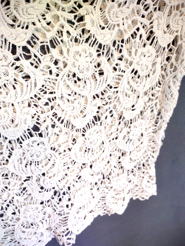 Cotton On Women L Open Weave White Crochet Lace Crop top BOHO Beach Cottage Core - Picture 4 of 9