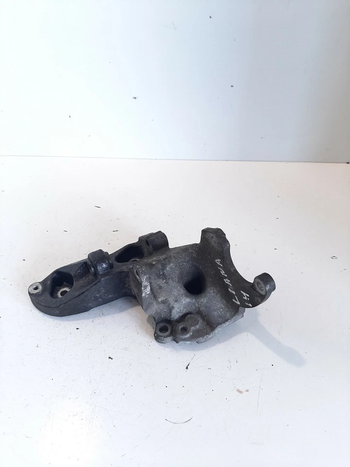 Suzuki Liana Holder Bracket Genuine 1.4 Ddis 2004 - Image 2 of 4