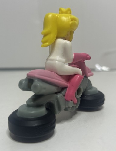 = SUPER MARIO PRINCESS PEACH ON MOTORCYCLE 3.5'' ACTION FIGURE TOY LOOSE - Picture 3 of 6