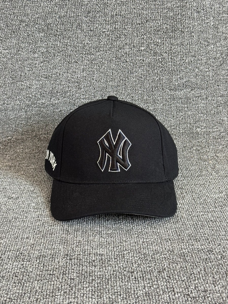 Mitchell & Ness NY Yankees Snapback Curved Brim Black Hat MLB
