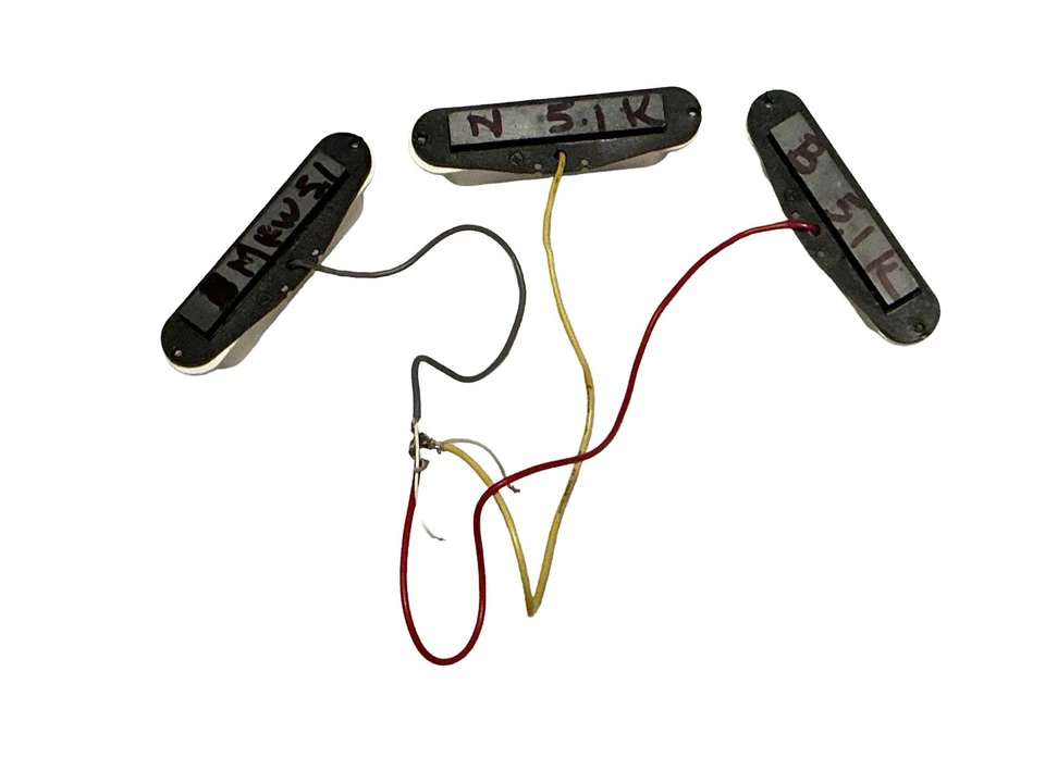 Juego de 5 pastillas Fender Stratocaster originales SSS bobina única Alnico blancas OEM Foto 3 de 3