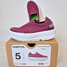 OOFOS OOmega eeZee Low Top Recovery Shoes Comfort Slip-On Mulberry Women's US5