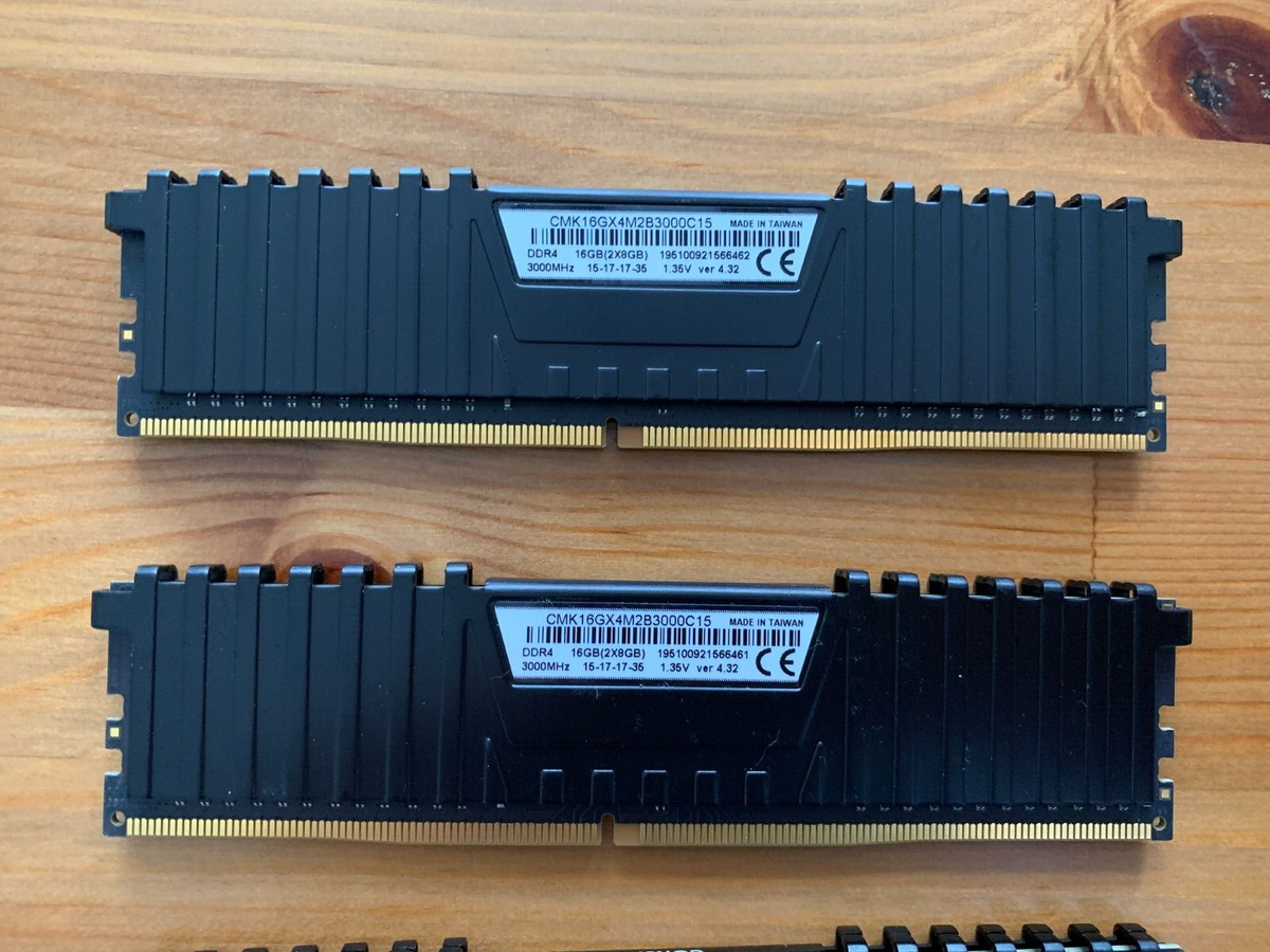 Corsair Vengeance LPX 32GB (2x16GB) DDR4 DRAM 3000MHz (PC4-21300