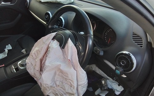 AUDI A3 CONSOLE - Picture 9 of 12