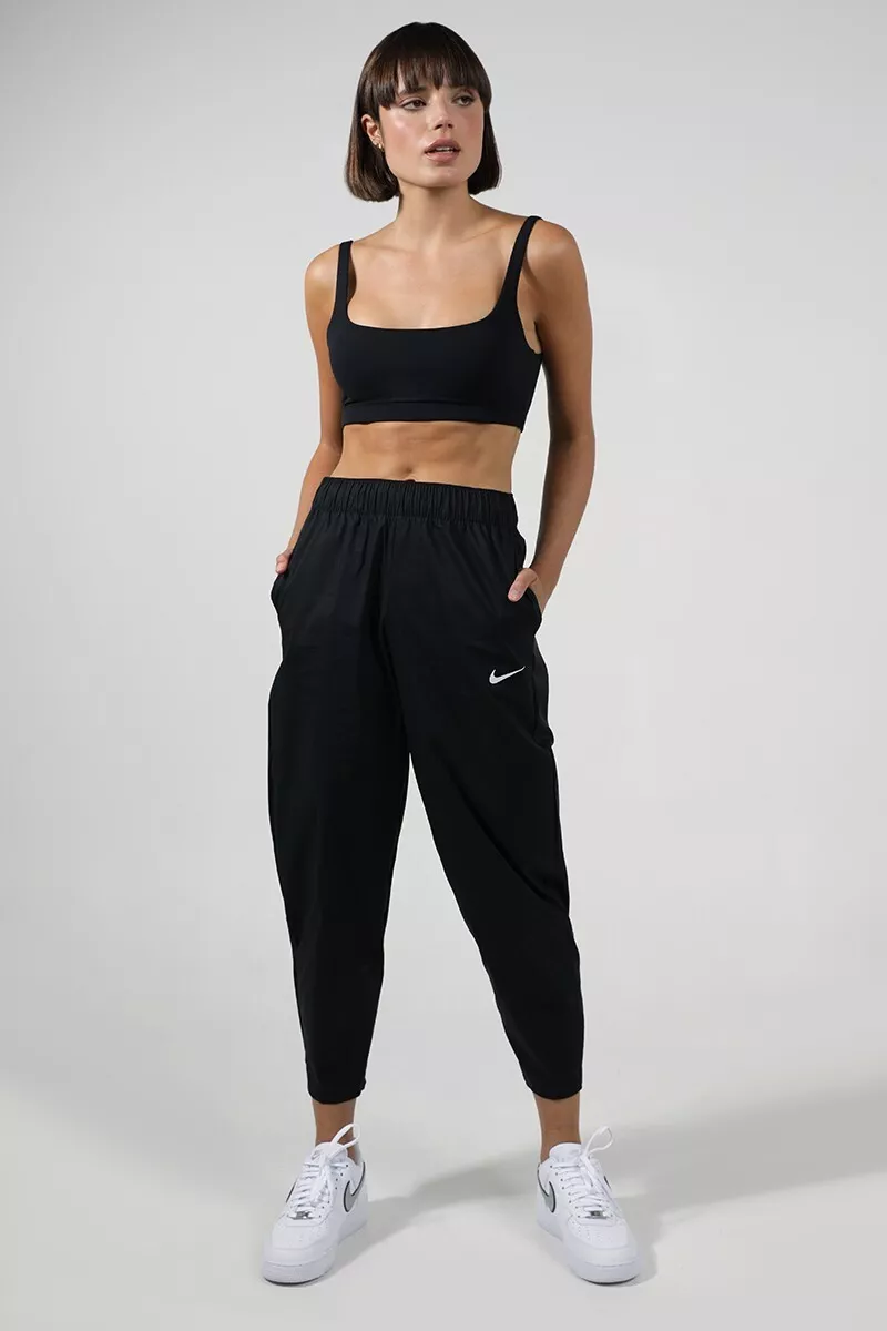 Nike Essential High-Rise Curve Pants. Brand New. Womens Size: L