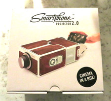 NEW NIB SMARTPHONE PROJECTOR 2.0 LUCKIES of LONDON MOBILE PHONE HOME CINEMA