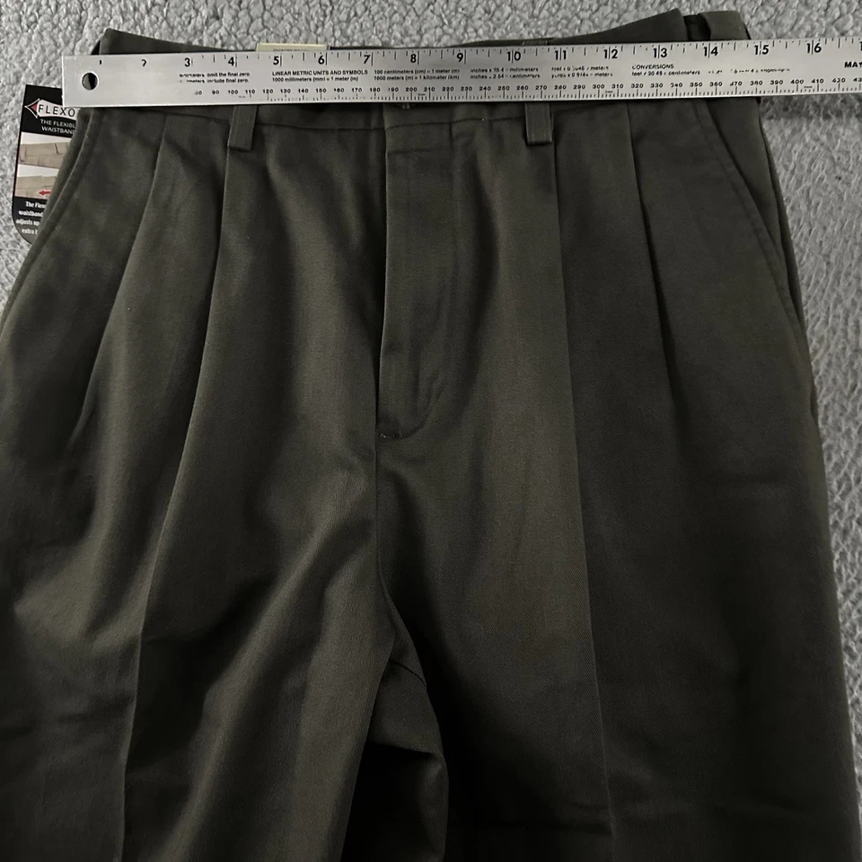 Bill Blass Mens Pants Green Size 30x32 Uncuffed Khaki Relaxed Fit 100% Cotton - Image 4 of 4