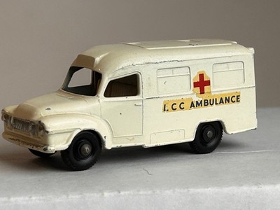 MATCHBOX 　No.14 　LOMAS AMBULANCE Matchbox No. 14 Bedford Lomas Ambulance, Original #2 | eBay