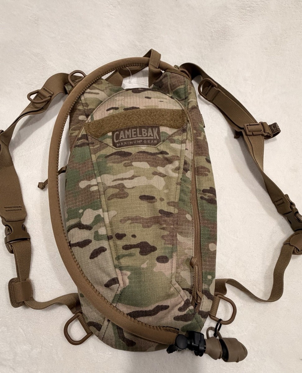 CamelBack Maximum Gear Desert Camo Thermobak 3L 100oz Hydration