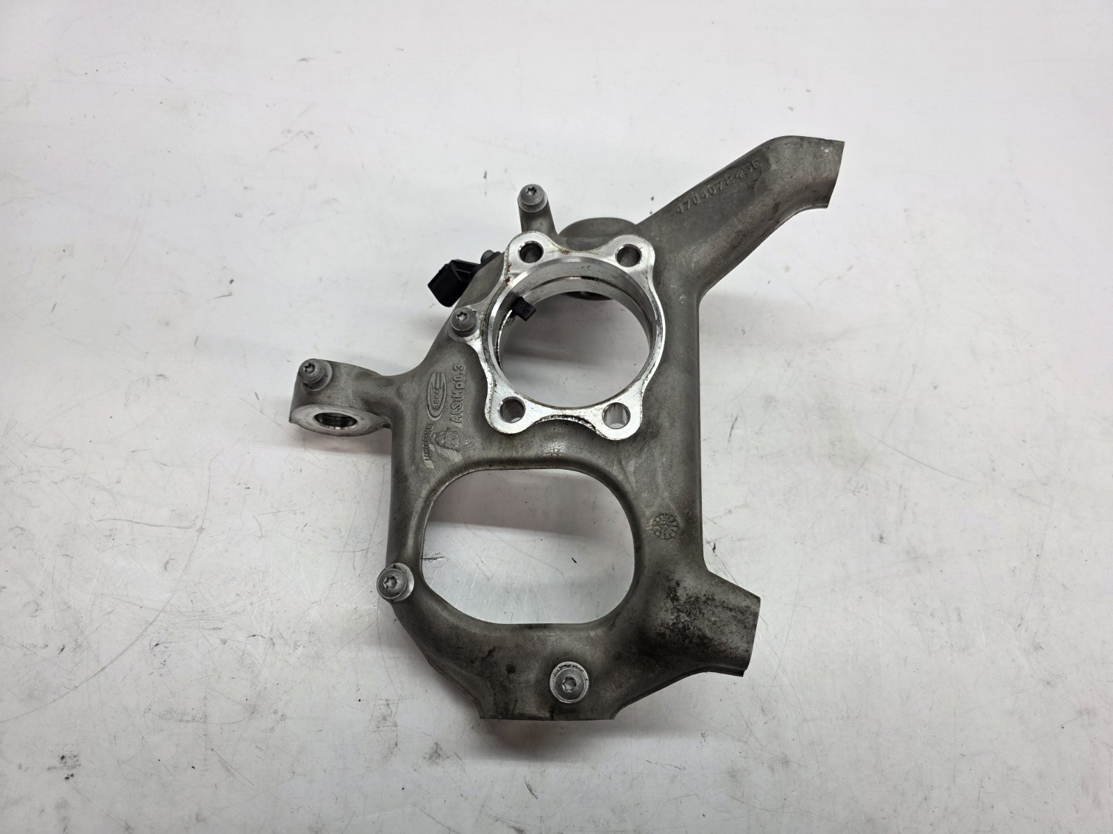 LAMBORGHINI AVENTADOR 740 750 770 FRONT LEFT HUB STEERING KNUCKLE OEM 470407245E
