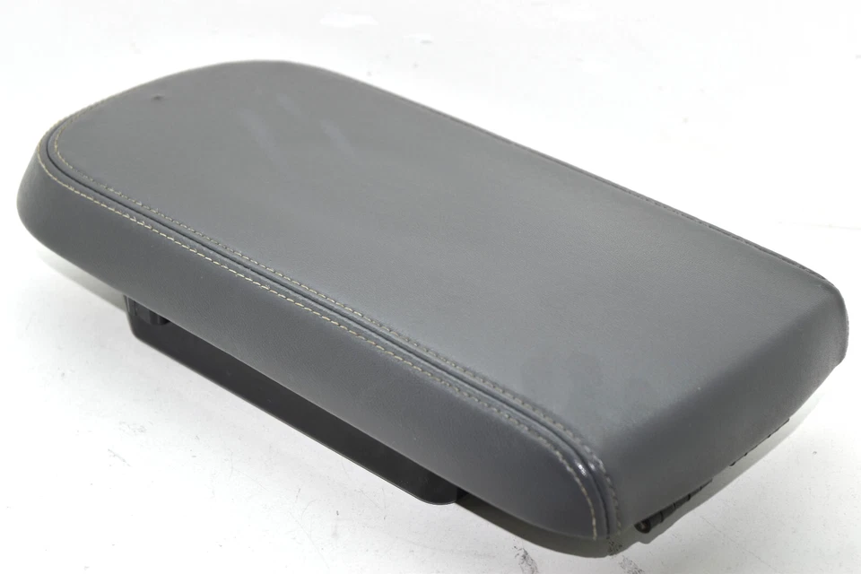 2008 2009 Mercury Sable Center Console Gray Leather Armrest Top Lid Storage OEM - Image 4 of 4
