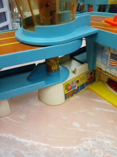 Fisher Price Play Family Airport 996 Vintage 1972 Little People Playset Only - Picture 7 of 11