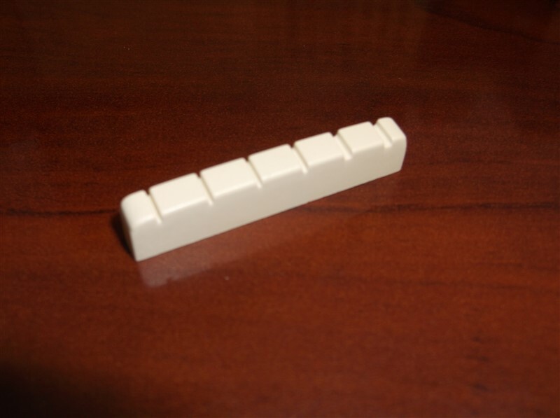 NEW Jumbo Slotted Nut For Guitar, 1-3/4 X 3/16 X 11/32, 1-7/16" E-E, AGED CREAM - Foto 10