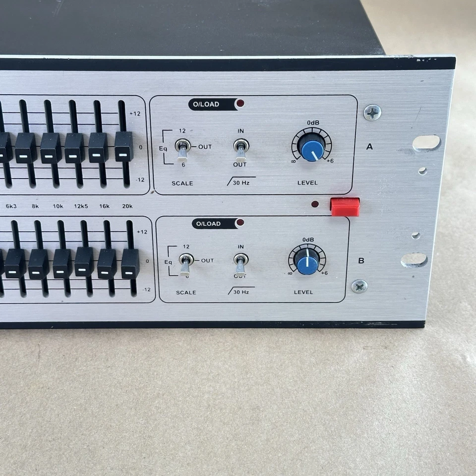 Klark Teknik DN360 Dual 31-Band Graphic Equalizer – Used - Image 2 of 4