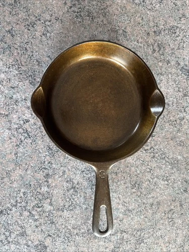 Griswold #3 Cast Iron Skillet