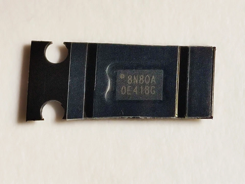 W25Q80DVUXIE 25Q80DVUXIE 8Nxxx Flash IC 3V 8M-BIT USON8 2x3mm UF260 MACBOOK - Bild 1 von 1