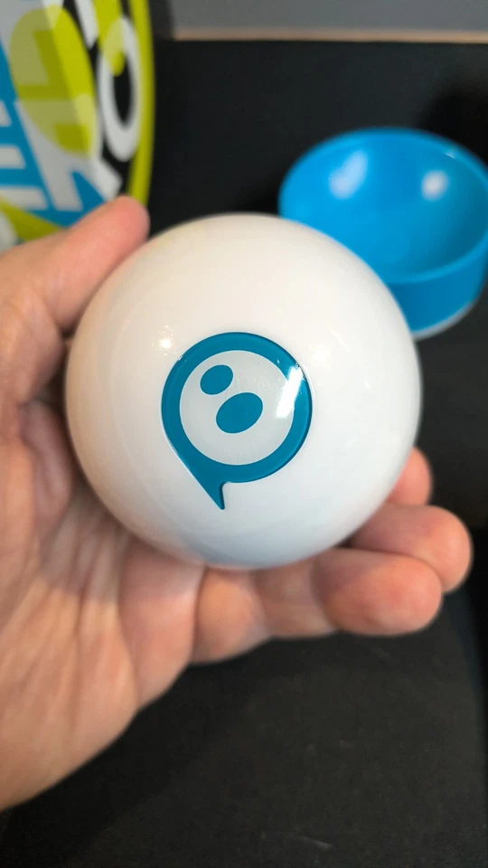 Bola Robot Controlada por Aplicación Sphero con Estuche Parachoques Guía de Pistas Modelo Original A012 Foto 2 de 4