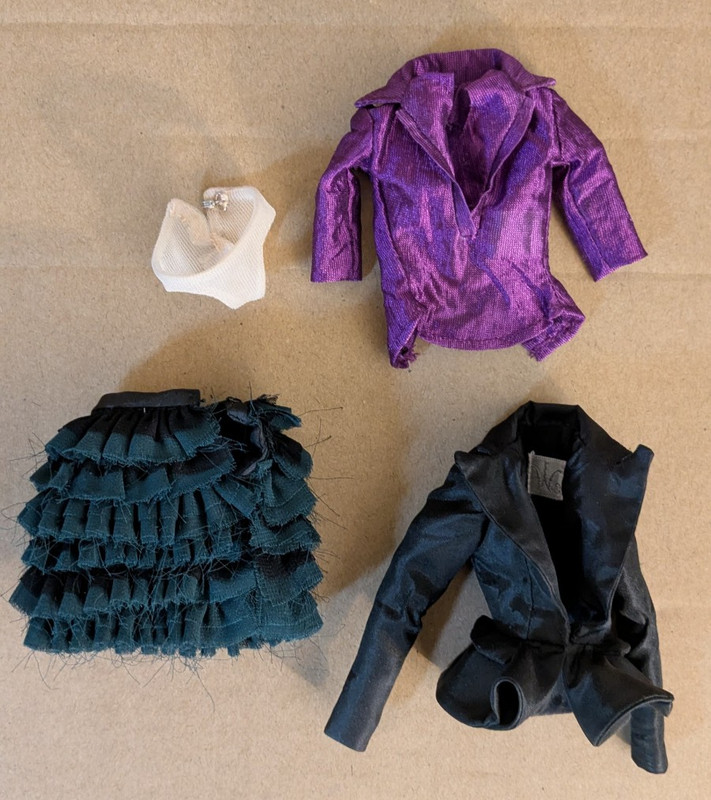 Integrity Toys 2010 "Mais Oui!" Giselle Outfit Pieces LE 800