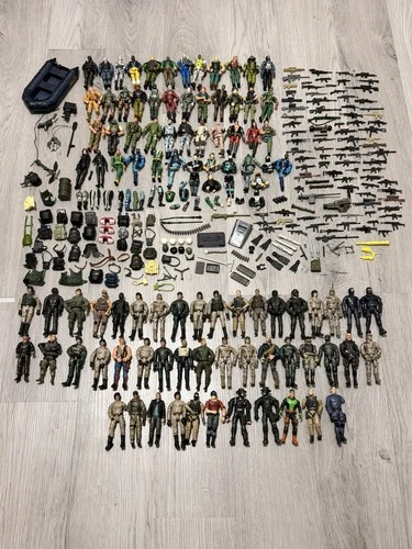 Large Vintage GI Joe Lot! Action Figures Aeccesories & Weapons! 80s & Up + M&C