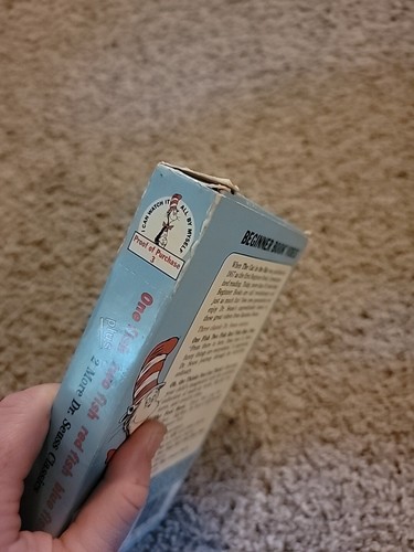 Dr. Seuss One Fish Two Fish Red Fish Blue Fish VHS - Picture 6 of 7