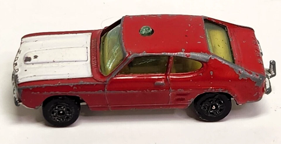 Vintage Corgi Junior Whizzwheels Ford Capris - Image 3 of 4