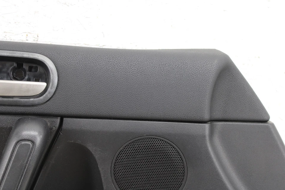 Painel de porta esquerda 2009-2015 Mazda MX-5 Miata fabricante de equipamento original Kn64 - Imagem 2 de 4