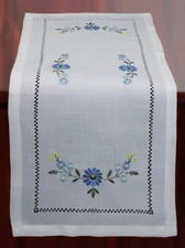 Creative Linens Spring Summer Embroidered Daisy Flower Table Cloth Runner Topper