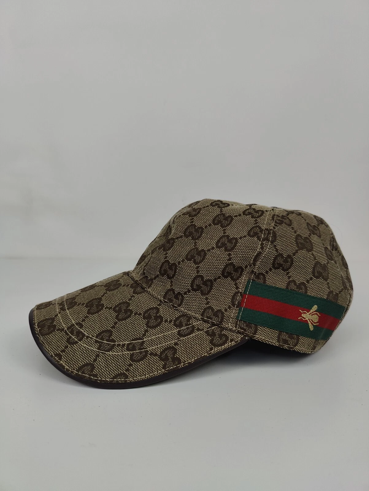 Casquette de basket ball originale logo Gucci GG Supreme avec toile