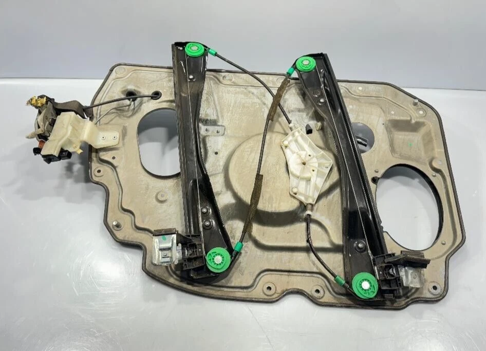 2005-2007 FORD FREESTYLE RIGHT FRONT DOOR WINDOW REGULATOR w/PANEL GENUINE OEM - Image 4 of 4