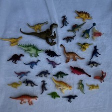 Jurassic World  Assorted Plastic Dinosaur Figures Toy Set Pretend Play Ages 3-7