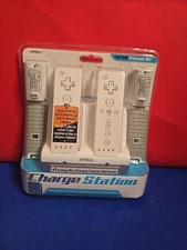 Nyko Charge Station Dock White Nintendo Wii Remote New Sealed! A2024