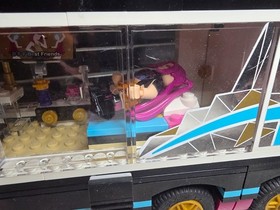 LEGO KPOP Demon Hunters & Friends Set 41106 Pop Star Tour Bus FULLY ASSEMBLED!