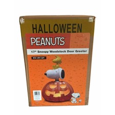 Peanuts Snoopy Woodstock Halloween 17 Door Greeter LED Light NEW Sealed Box