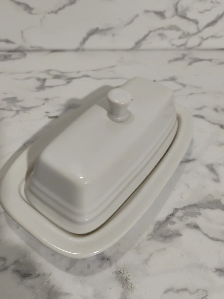 Plato de mantequilla cubierto Fiesta Ware BLANCO cerámica Homer Laughlin EE. UU. ¡USADO EN EXCELENTE ESTADO! Foto 3 de 4