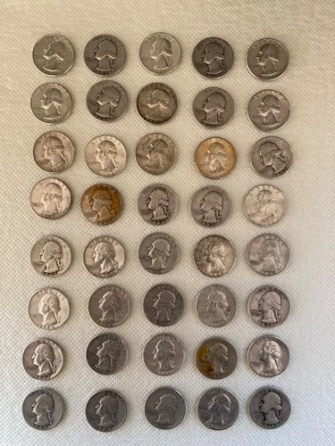 Mixed Dates Gem Uncirculated 90% Silver  Washington Quarters..full 40 Coin Roll
