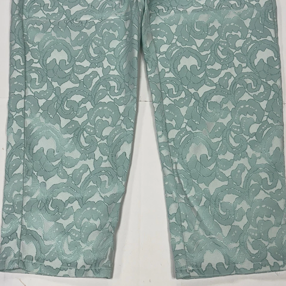 Pantalones capris Jennifer Lopez chinos cambray para mujer talla 2 verde azulado floral frente plano Foto 2 de 4
