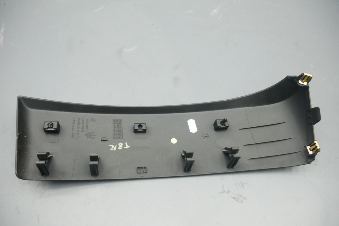 Maserati Ghibli 2014-2020 Front Right Lower Seat cover