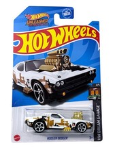 2023 Hot Wheels 32/250 White Rodger Dodger HW Dream Garage 2/5