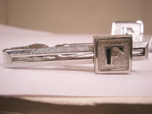 F Monogram Initial Letter Font Vintage SWANK Cuff Links & Tie Bar Clip - Picture 8 of 10