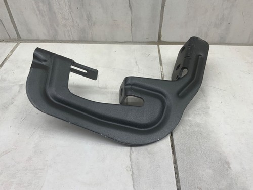 GM OEM-Running Board Step Nerf Bar Bracket 19211762 - Picture 8 of 8