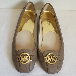michael kors flats size 11