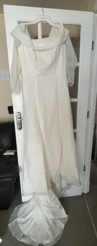 Aphrodite wedding dress size 18 used - Picture 6 of 7