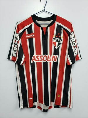 camiseta universitario 2010