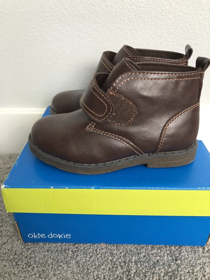 Nuevo Okie Dokie Chukka Botas Marrón Ocasión Zapatos de Vestir Niño Pequeño Talla 9 Foto 2 de 4