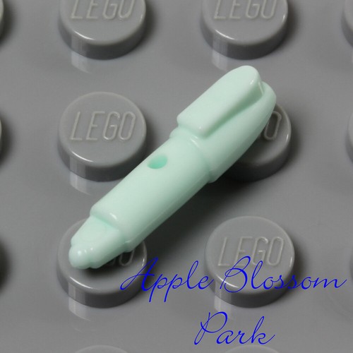 LEGO Aqua HOSPITAL MEDICAL SET Doctor Nurse Medic Minifig Stethoscope Syringe + - Picture 4 of 12