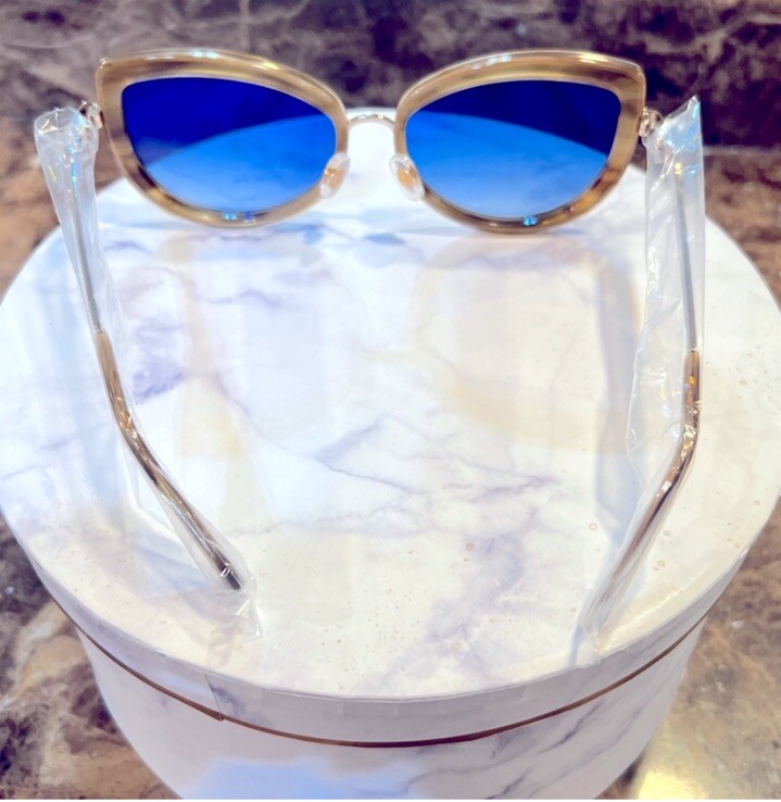 Wildfox:CHATON-Cat Eye Sunglasses-Antique Gold+Hard Heart  display picture 1